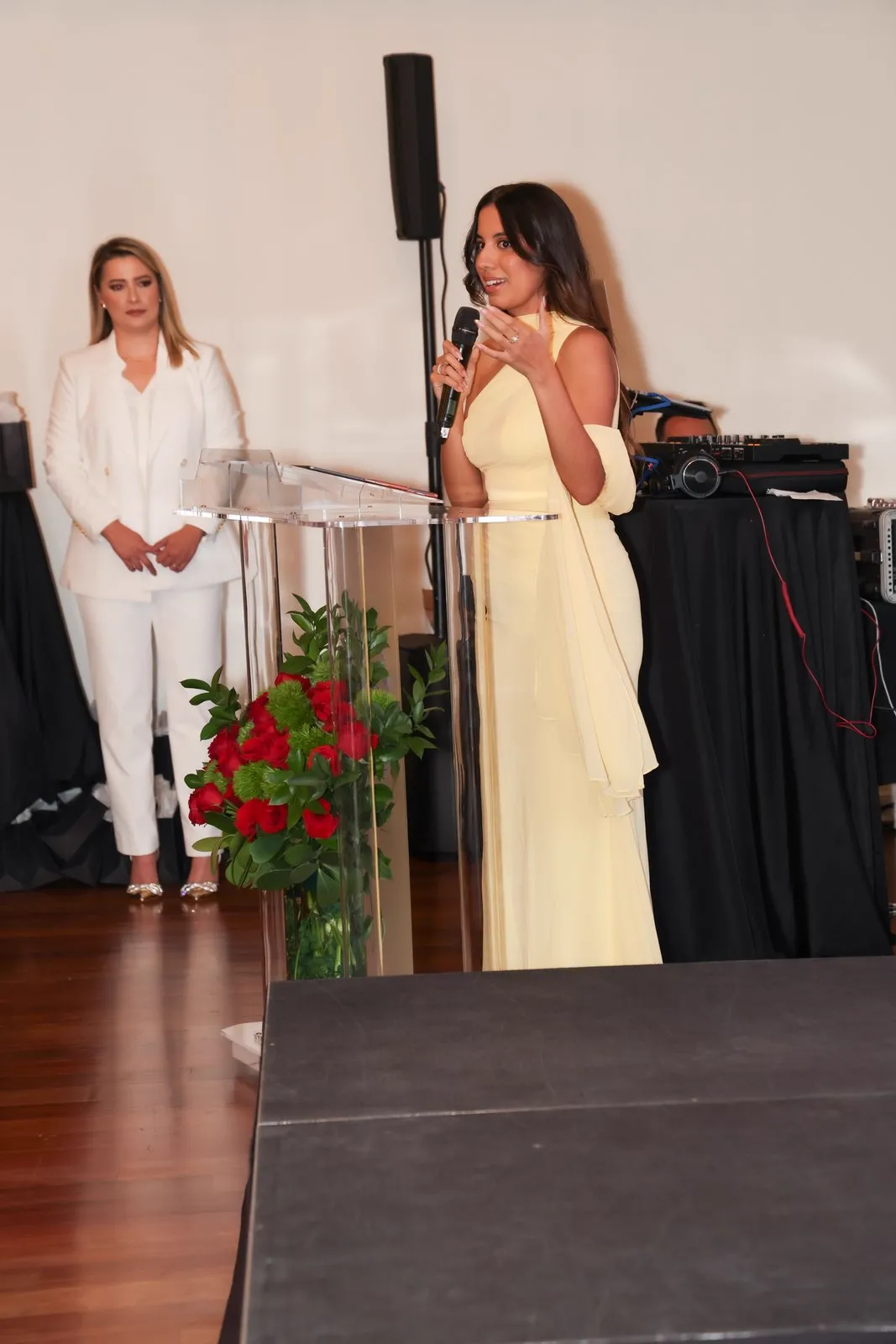 Podio de la Gala de Reconocimiento MIA
