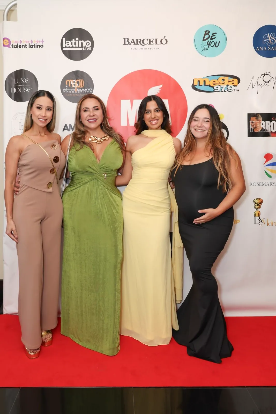 Invitados de la Gala MIA en la alfombra roja